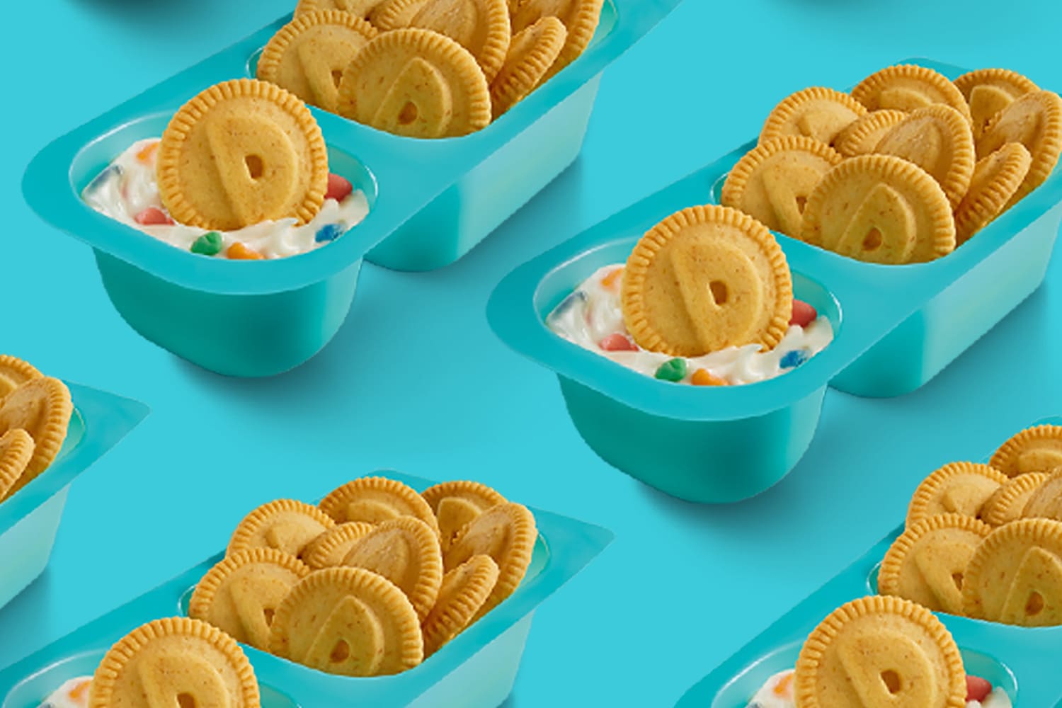Dunkaroos in teal containers